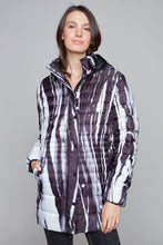 Load image into Gallery viewer, Breezy Black &amp; White zip-up puffer jacket
